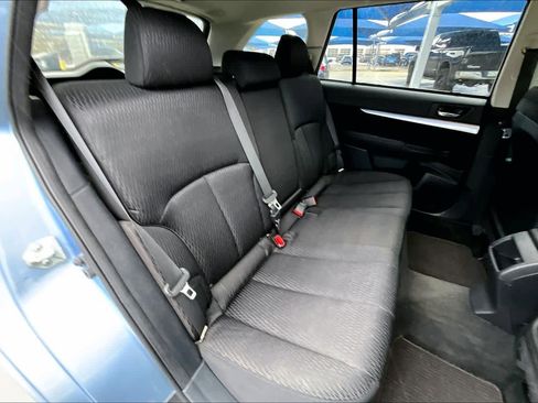 Used 2011 Subaru Outback 2.5i Premium w/ All-Weather Pkg image 19