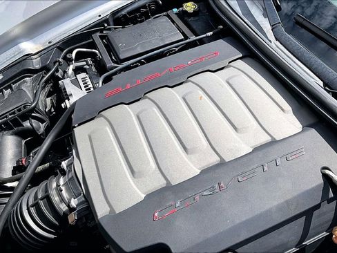 Used 2017 Chevrolet Corvette Stingray Coupe w/ 1LT image 27