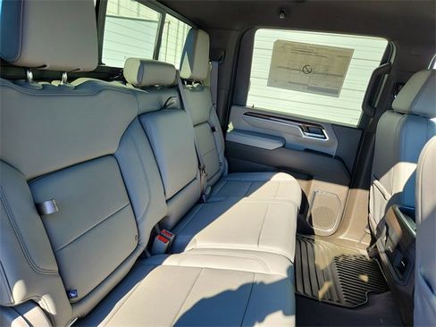 New 2026 Chevrolet Silverado 3500 LT w/ Leather Package image 34