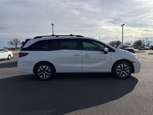 New 2026 Honda Odyssey EX-L image 6