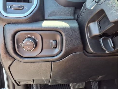 New 2026 RAM 2500 Big Horn AWD/4WD image 21