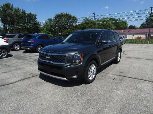 Used 2021 Kia Telluride LX AWD/4WD image 3