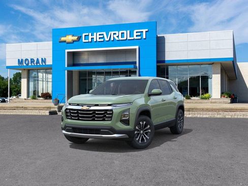 New 2026 Chevrolet Equinox LT w/ Convenience Package II FWD image 8