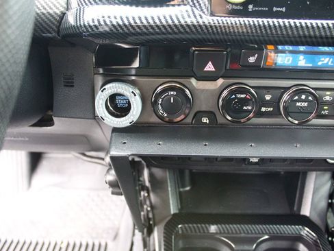 Used 2018 Toyota Tacoma TRD Pro AWD/4WD image 66