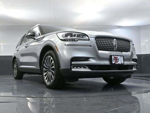 Used 2023 Lincoln Aviator Reserve w/ Equipment Group 201A image 69