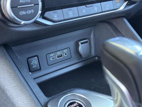 New 2025 Nissan Sentra SR image 27