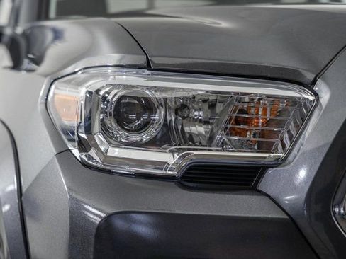 Used 2022 Toyota Tacoma SR5 image 14