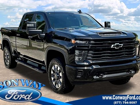 Used 2024 Chevrolet Silverado 2500 Custom w/ Custom Value Package AWD/4WD image 1