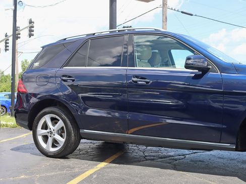 Used 2017 Mercedes-Benz GLE 350 4MATIC image 4