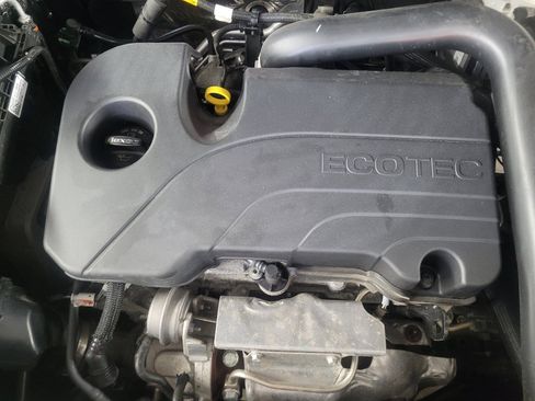 Used 2024 Chevrolet Equinox LT w/ LPO, Floor Liner Package FWD image 30