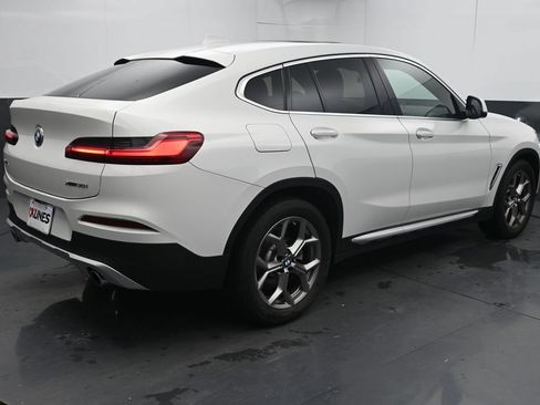 Used 2021 BMW X4 xDrive30i AWD/4WD image 9