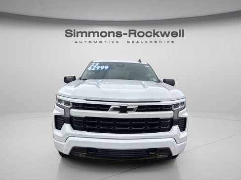 Used 2023 Chevrolet Silverado 1500 RST AWD/4WD image 6