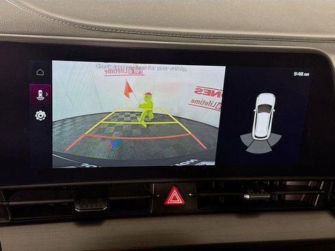 Used 2024 Kia Sportage EX image 5