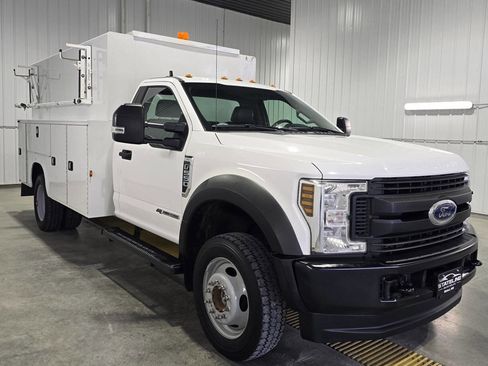 Used 2019 Ford F550 4x4 Regular Cab Super Duty image 4
