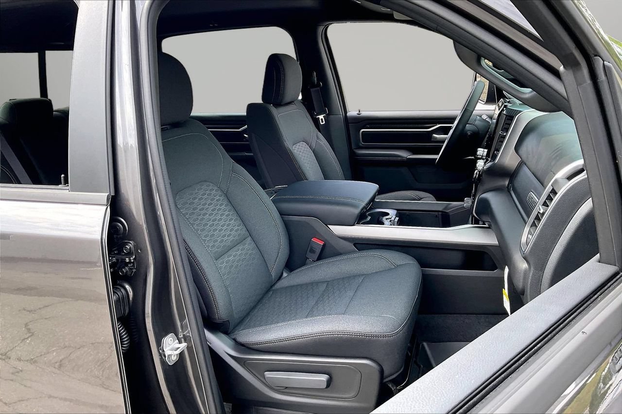 New 2026 RAM 1500 Big Horn AWD/4WD image 19