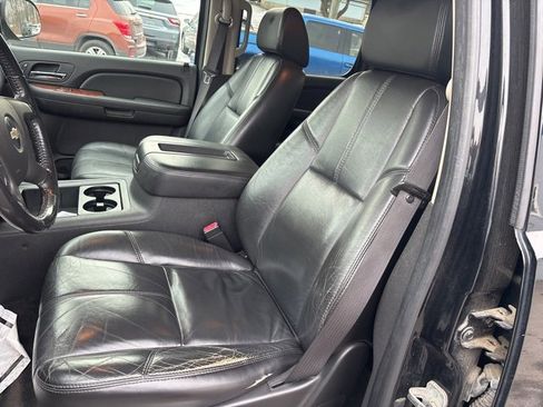 Used 2007 Chevrolet Avalanche LTZ w/ LTZ Preferred Equipment Group image 12