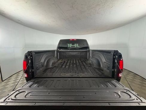Used 2014 RAM 3500 Big Horn w/ Black Appearance Group image 9