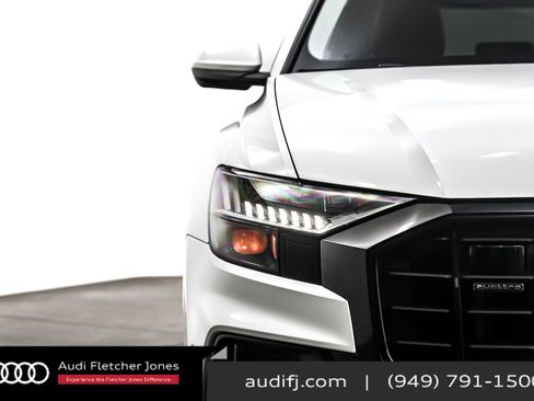 Used 2023 Audi Q8 Prestige w/ Prestige Package image 13