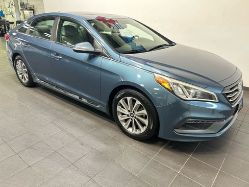 Used 2017 Hyundai Sonata Sport w/ Value Edition Package 02 FWD image 2