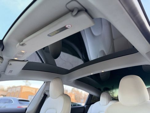 Used 2022 Tesla Model 3 Performance image 49