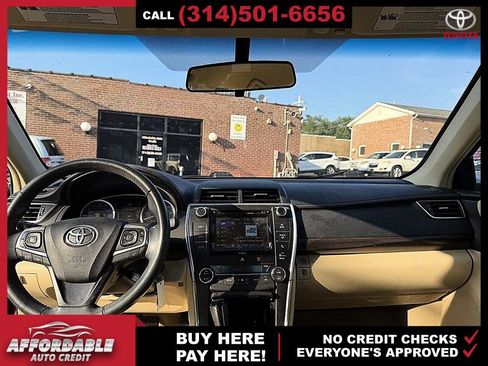 Used 2016 Toyota Camry XLE FWD image 12