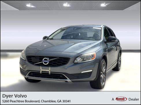 Used 2018 Volvo V60 T5 Cross Country w/ Convenience Package AWD/4WD image 1