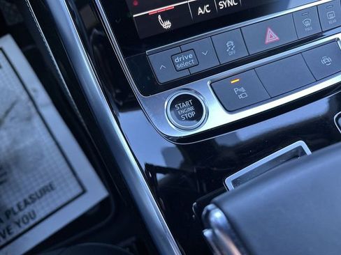 Used 2025 Audi Q7 3.0T Premium Plus image 17