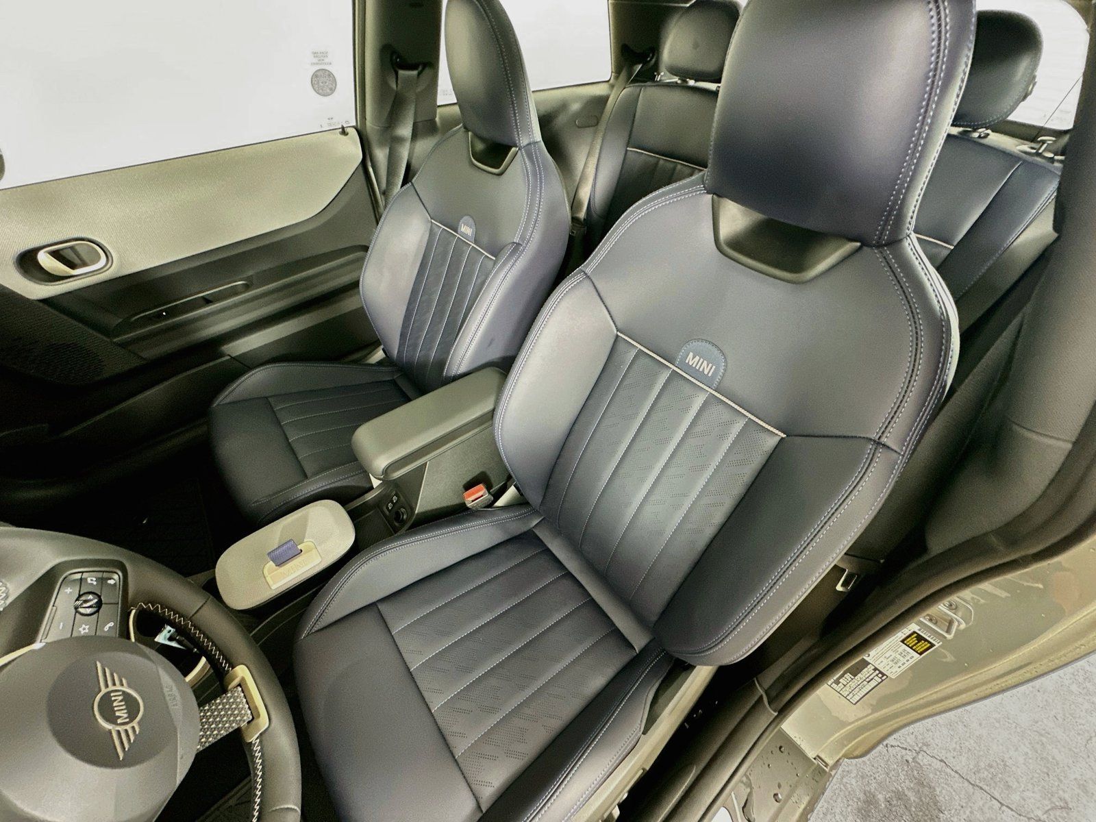 New 2026 MINI Cooper 2-Door Hardtop FWD image 33