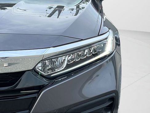 Used 2019 Honda Accord LX image 24