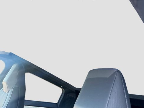 Used 2024 Tesla Cybertruck AWD Crew Cab image 24