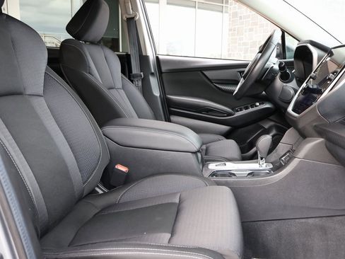 Used 2024 Subaru Ascent Premium w/ Convenience Package image 10