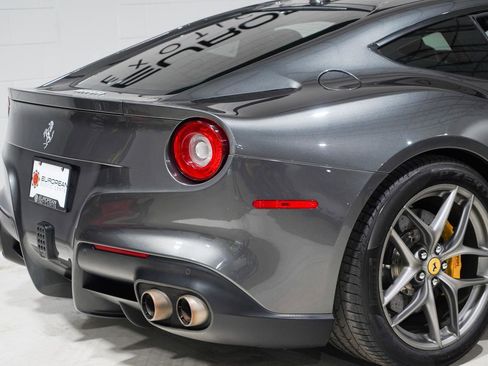 Used 2014 Ferrari F12 Berlinetta image 22