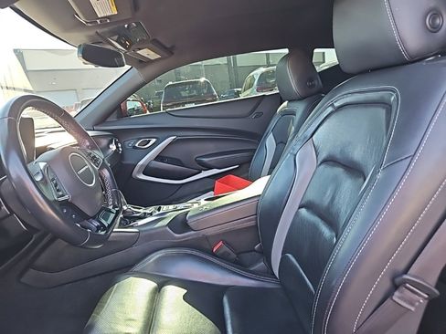 Used 2019 Chevrolet Camaro LT w/ RS Package image 15