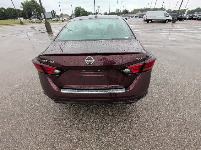 Used 2023 Nissan Altima 2.5 SV w/ SV Premium Package FWD image 6