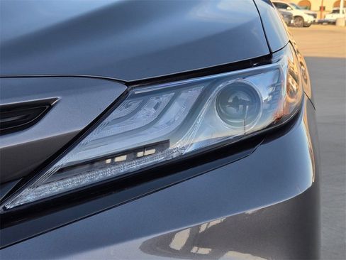 Used 2023 Toyota Camry XSE w/ Navigation Package image 33