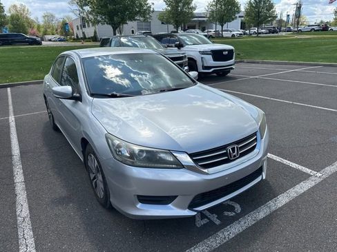 Used 2013 Honda Accord LX image 1
