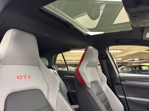 New 2026 Volkswagen GTI SE FWD image 16