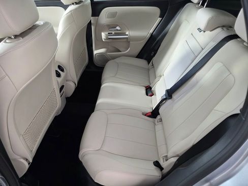 New 2026 Mercedes-Benz GLA 250 image 11