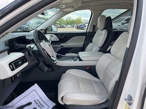 Used 2025 Lincoln Aviator Reserve w/ Luxury Package AWD/4WD image 12
