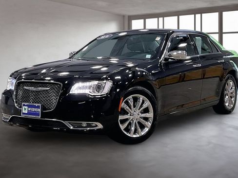 Used 2016 Chrysler 300 C AWD/4WD image 1
