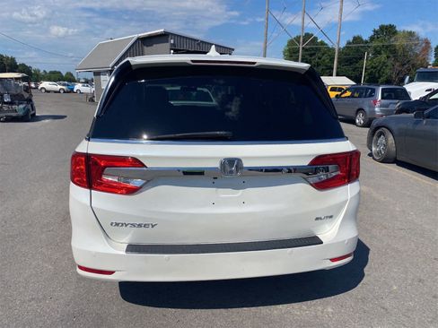 Used 2018 Honda Odyssey Elite image 7