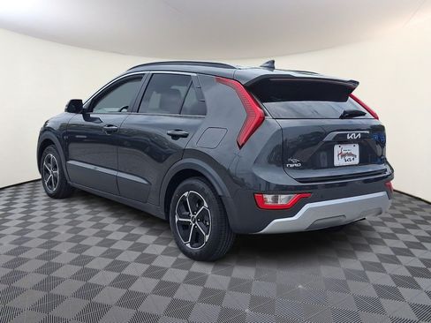 Certified 2024 Kia Niro EX FWD image 4