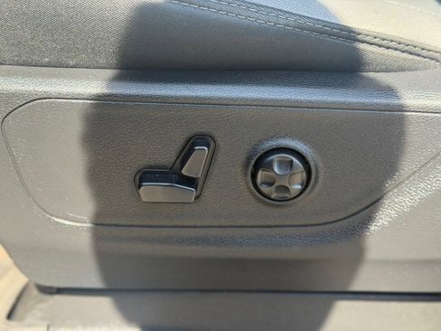 Used 2021 RAM 1500 Big Horn AWD/4WD image 21