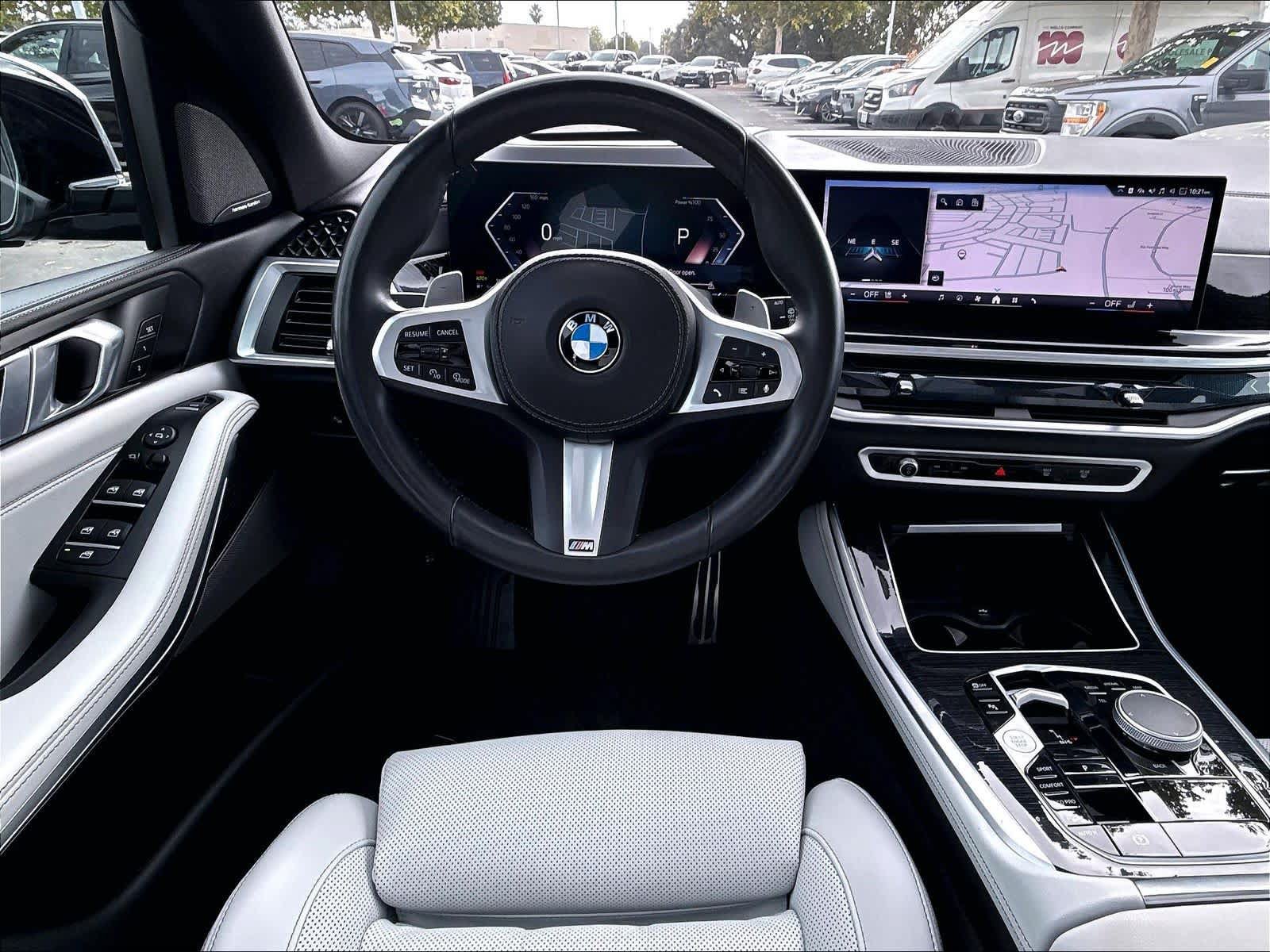 Used 2026 BMW X5 xDrive40i w/ M Sport Package AWD/4WD image 8