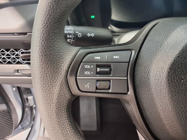 Certified 2025 Honda Accord LX image 7