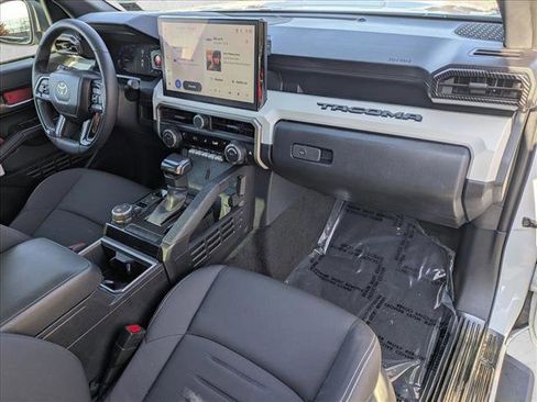 Used 2024 Toyota Tacoma TRD Sport image 21