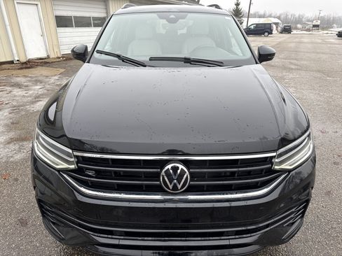 Used 2023 Volkswagen Tiguan SE R-Line image 12