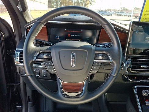 Certified 2023 Lincoln Navigator Reserve image 20