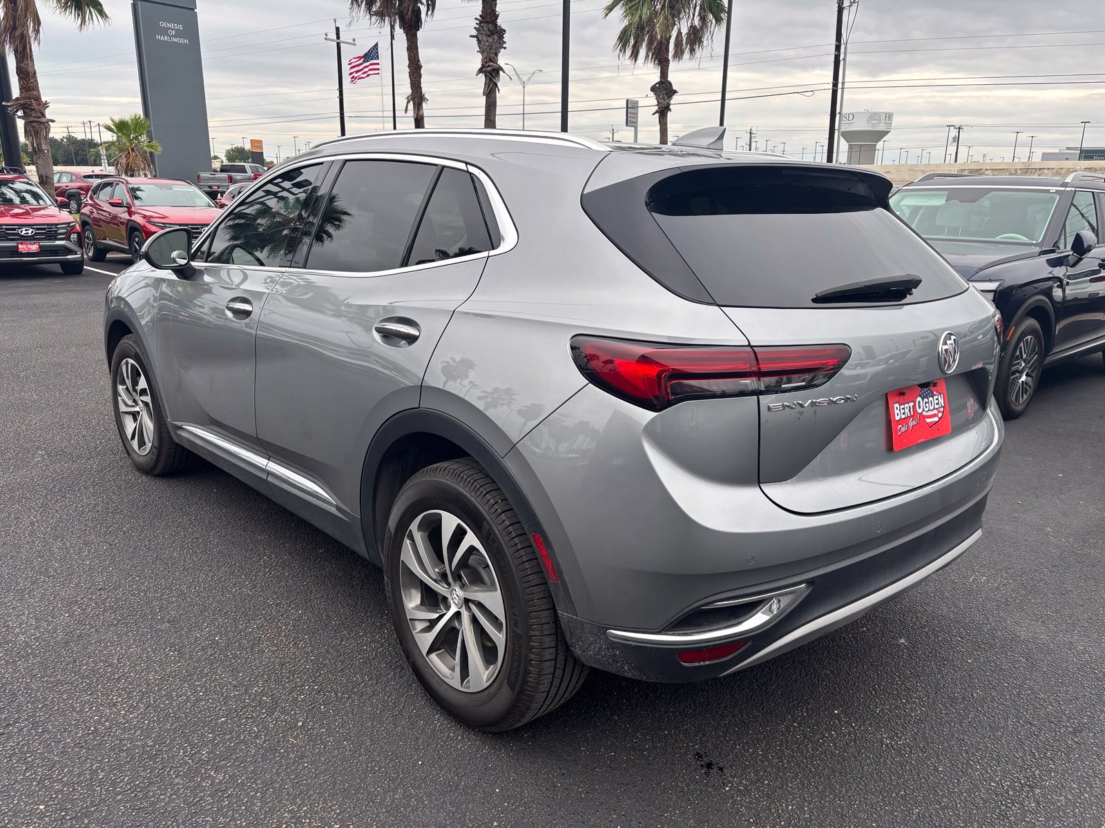 Used 2023 Buick Envision Essence FWD image 4
