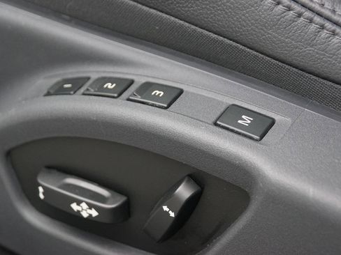 Used 2016 Volvo V60 T5 Premier w/ Convenience Package image 26